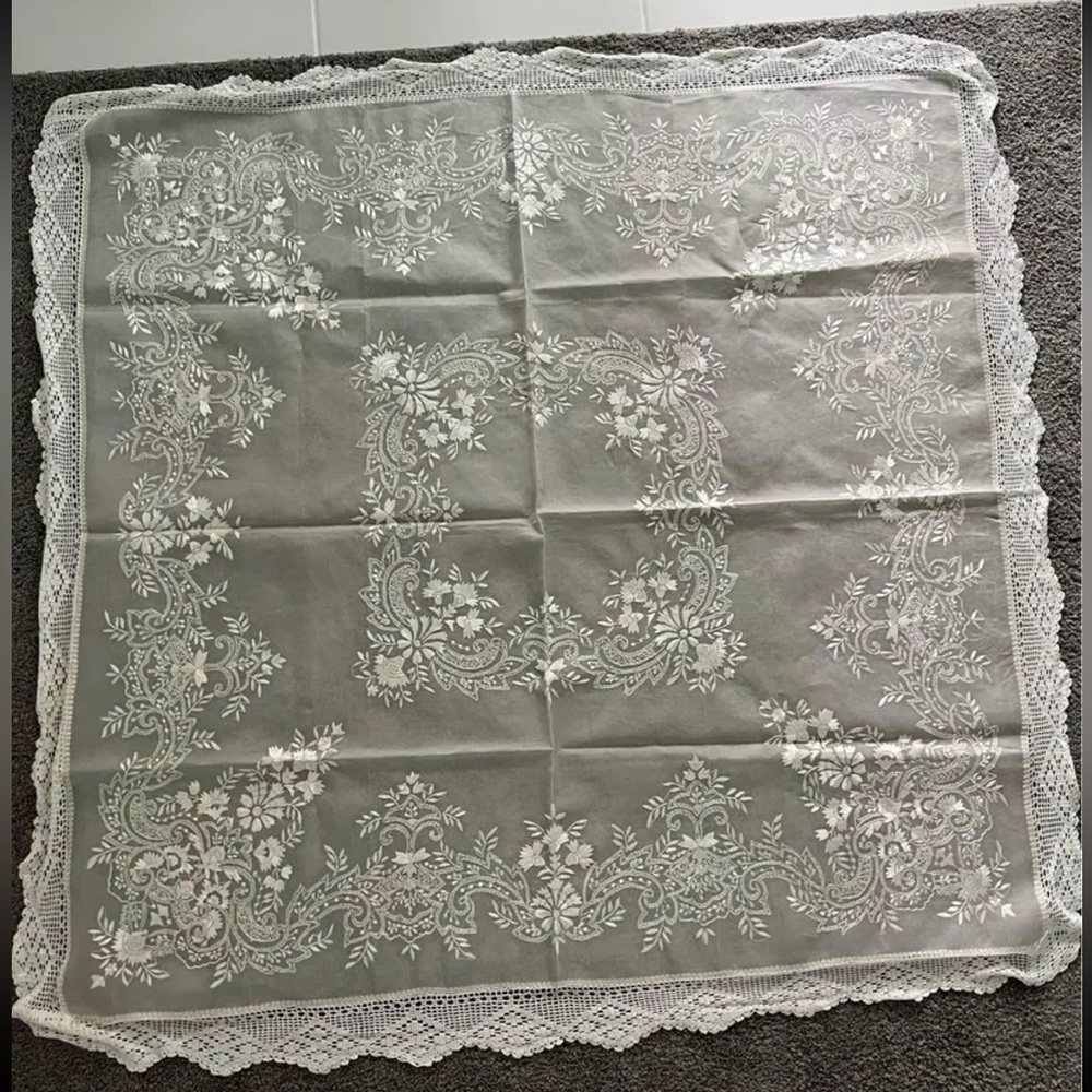 Vintage Silk Crochet White Tablecloth
